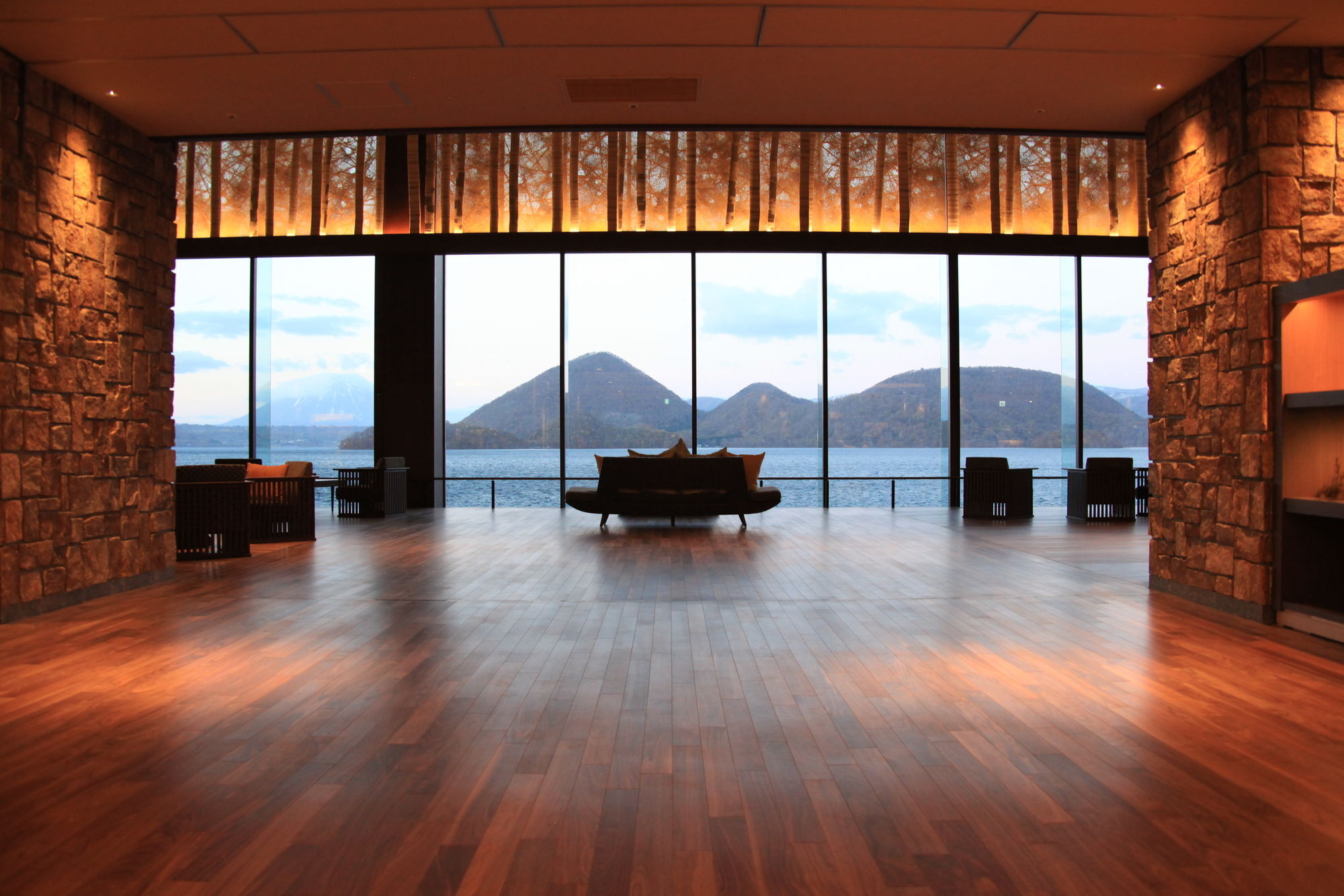 Toya Sun Palace Resort & Spa Sobetsu Exterior photo