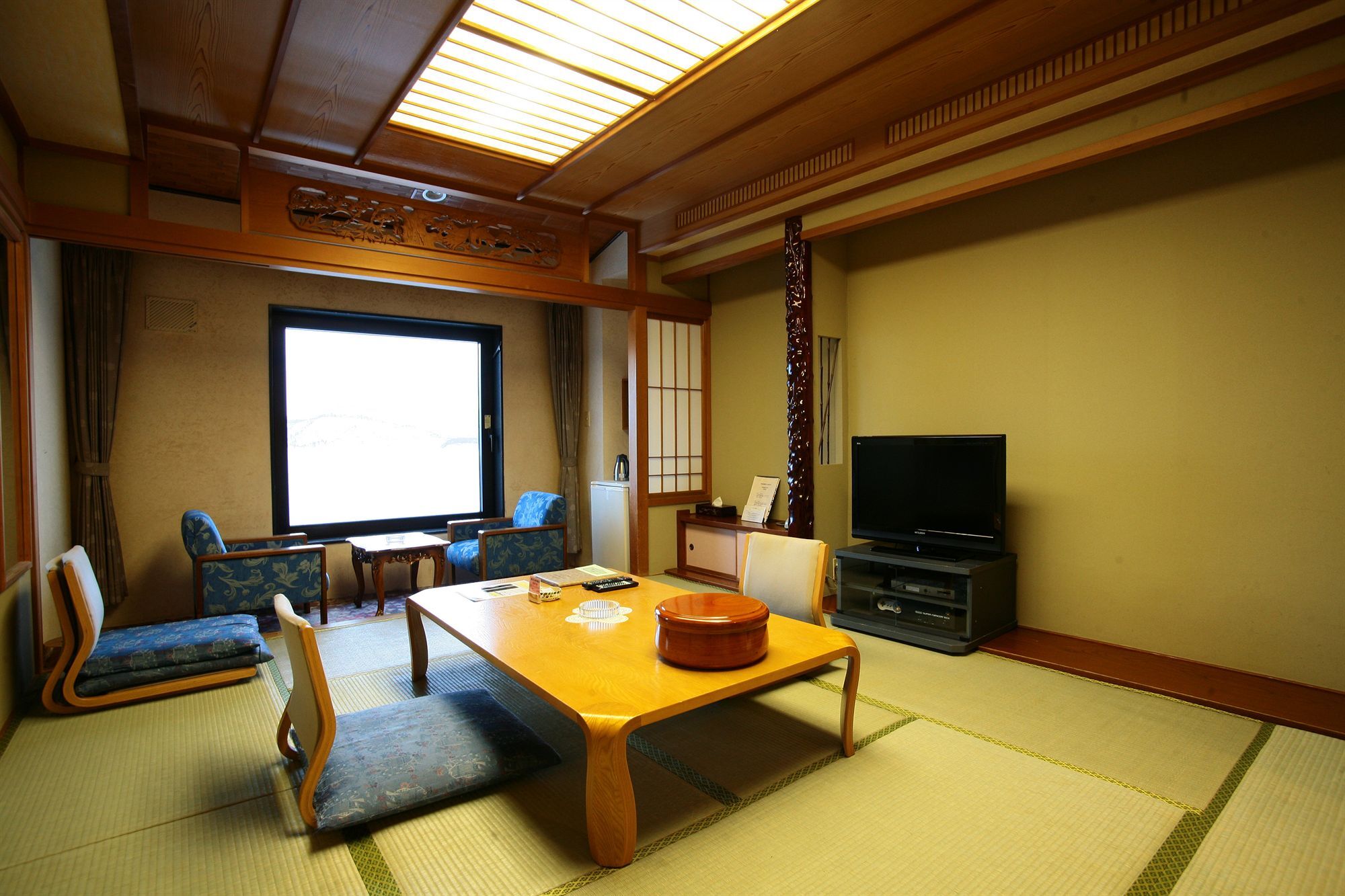Toya Sun Palace Resort & Spa Sobetsu Exterior photo